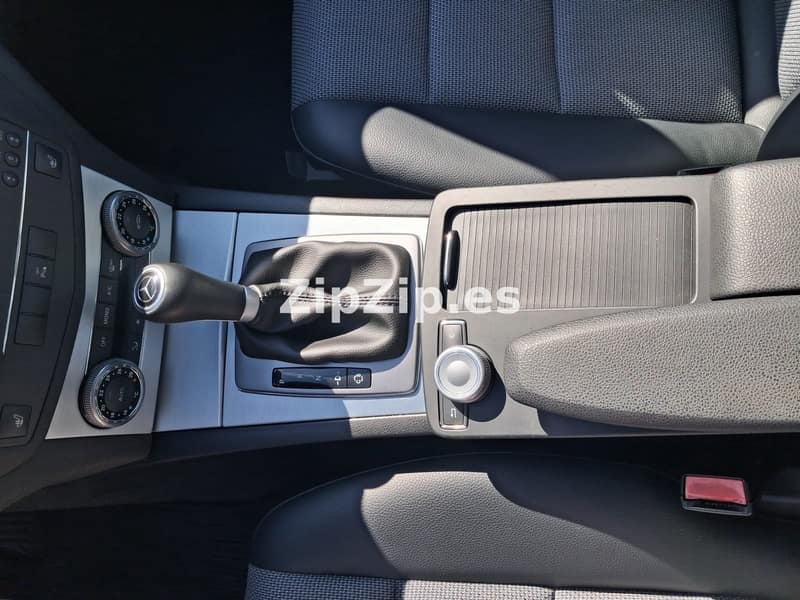 Open photo Listing photo