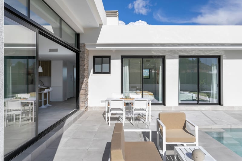 Open photo Listing photo