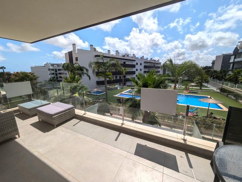 Open photo Listing photo