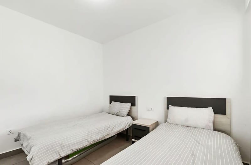Open photo Listing photo