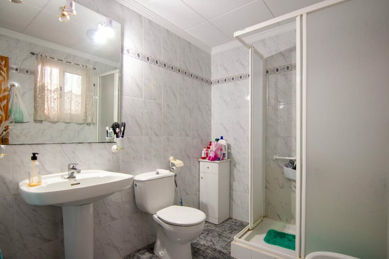 Open photo Listing photo