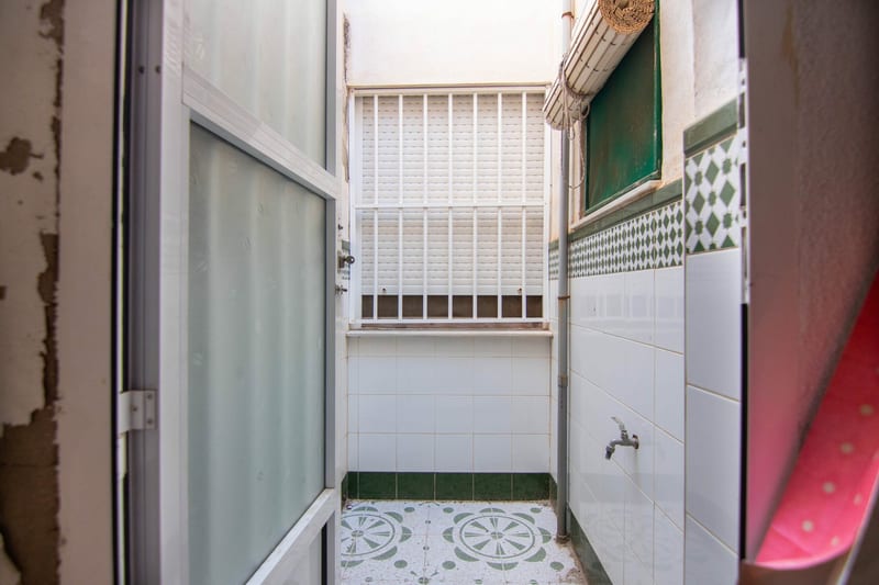 Open photo Listing photo