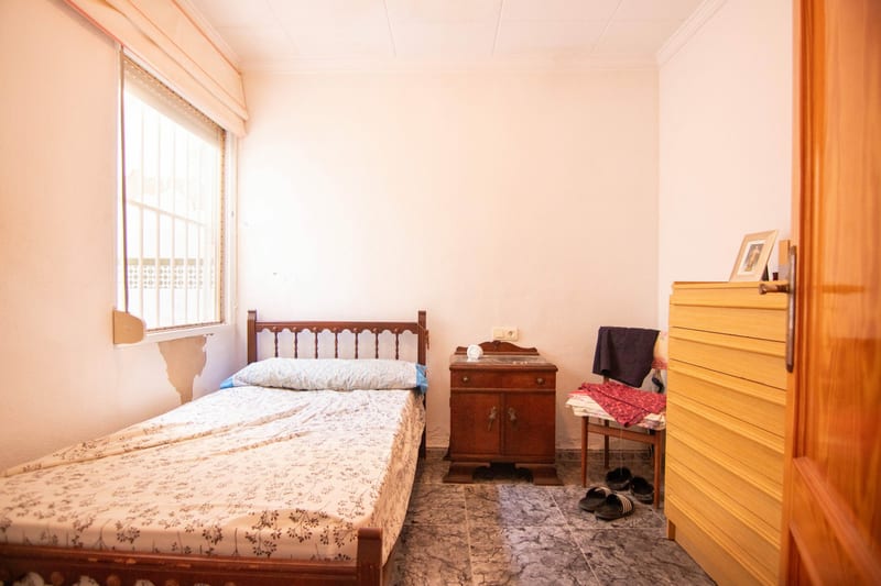 Open photo Listing photo