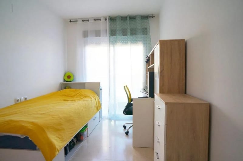 Open photo Listing photo