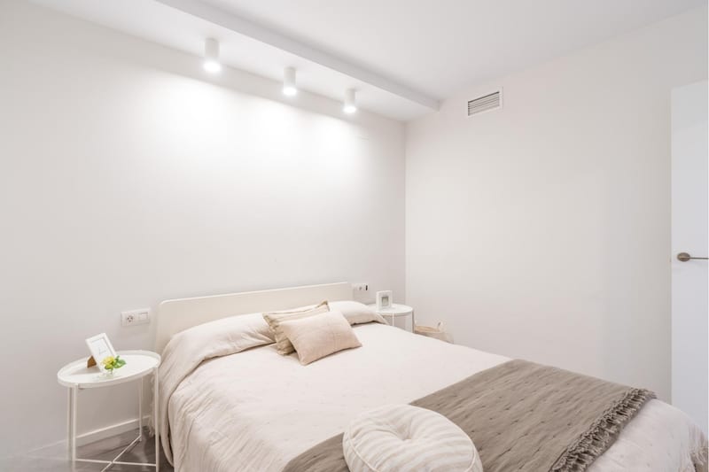 Open photo Listing photo