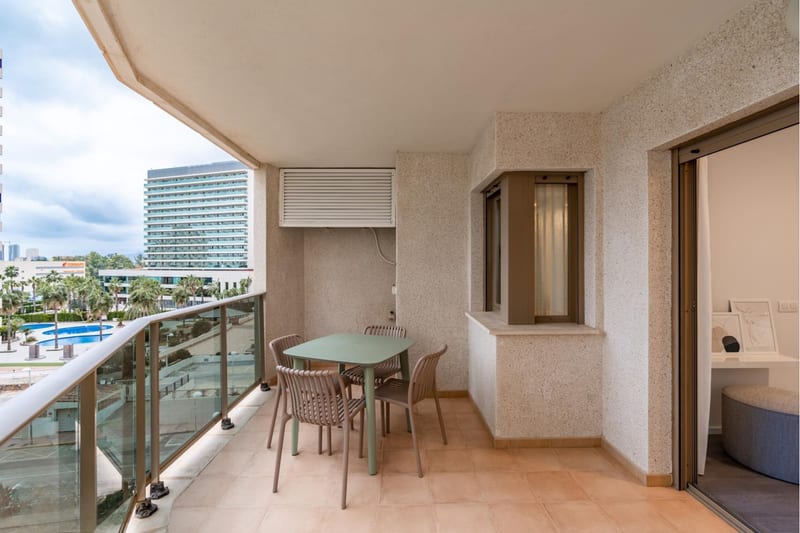 Open photo Listing photo