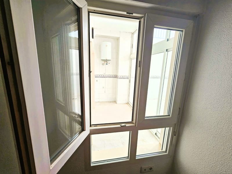 Open photo Listing photo