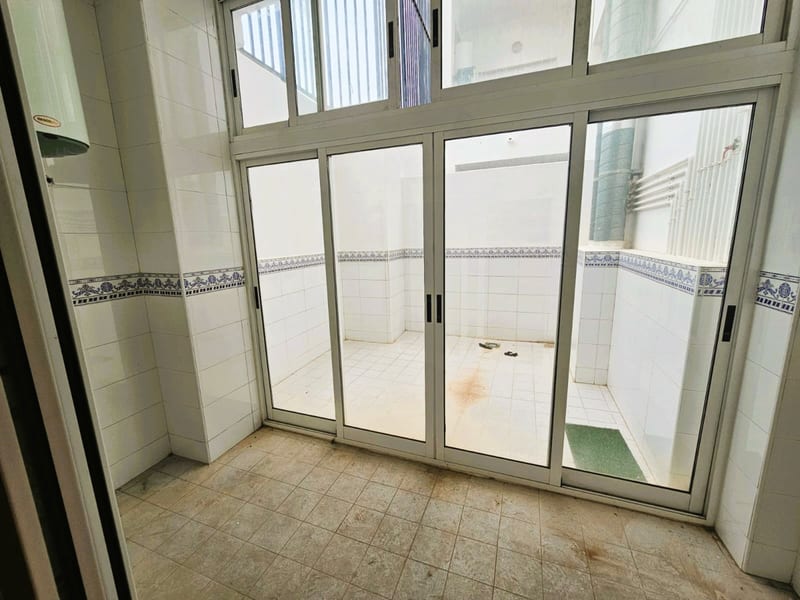 Open photo Listing photo