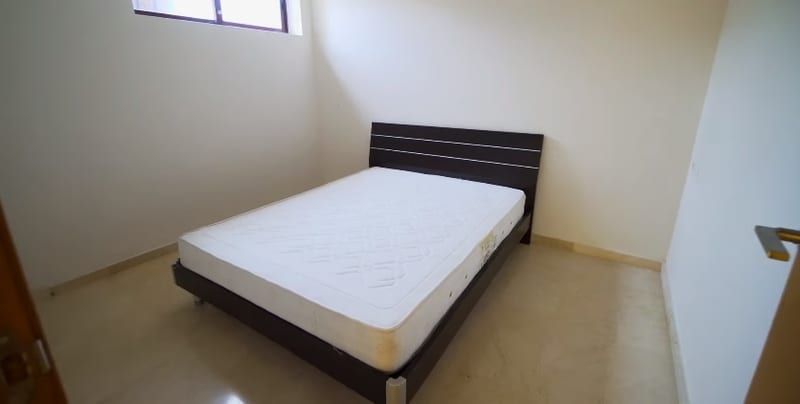 Open photo Listing photo