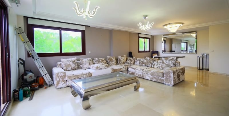 Open photo Listing photo