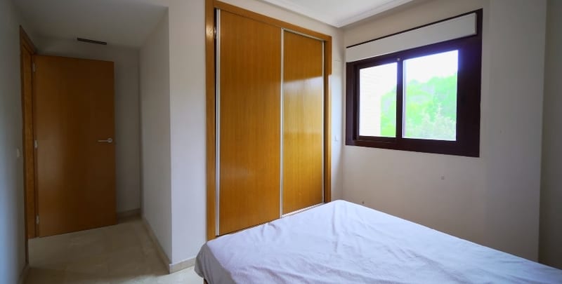 Open photo Listing photo
