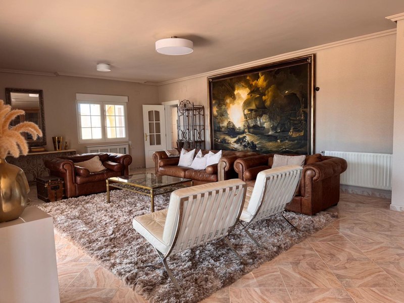 Open photo Listing photo