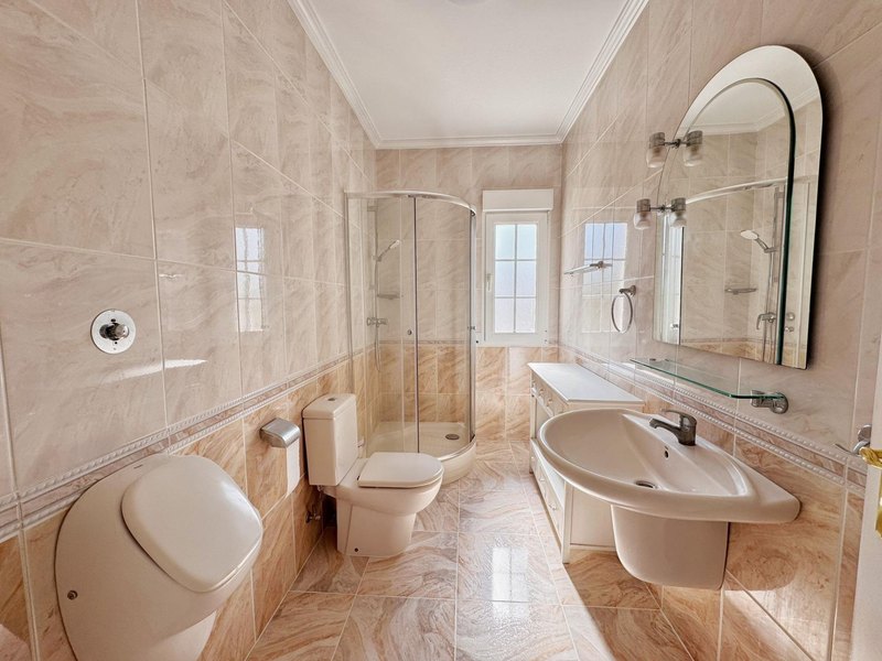 Open photo Listing photo