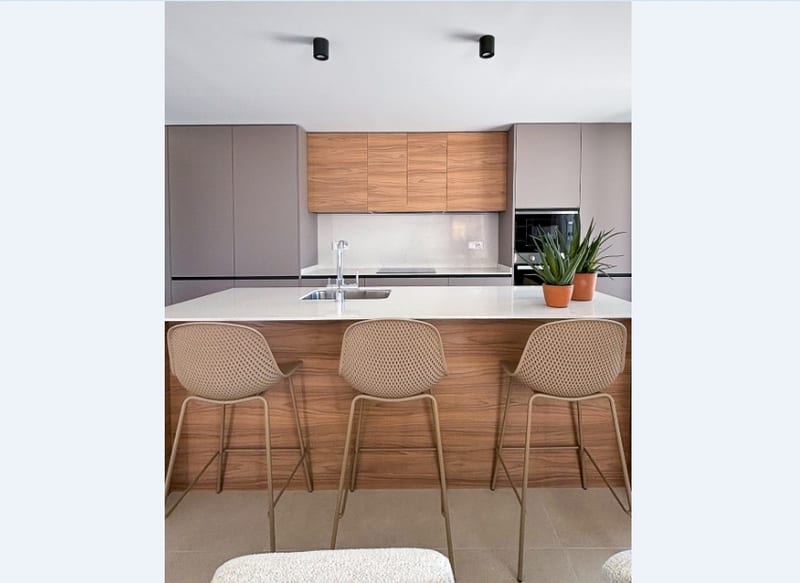 Open photo Listing photo