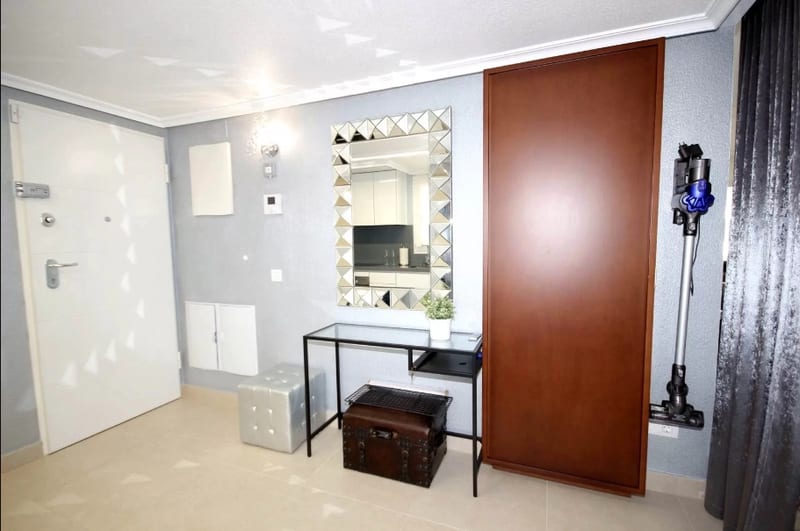 Open photo Listing photo