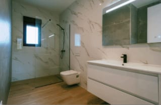Open photo Listing photo