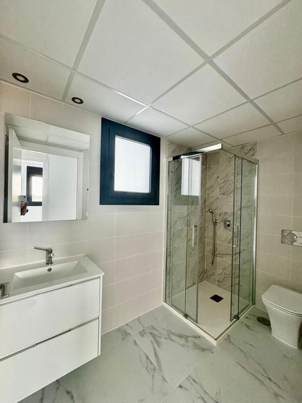 Open photo Listing photo