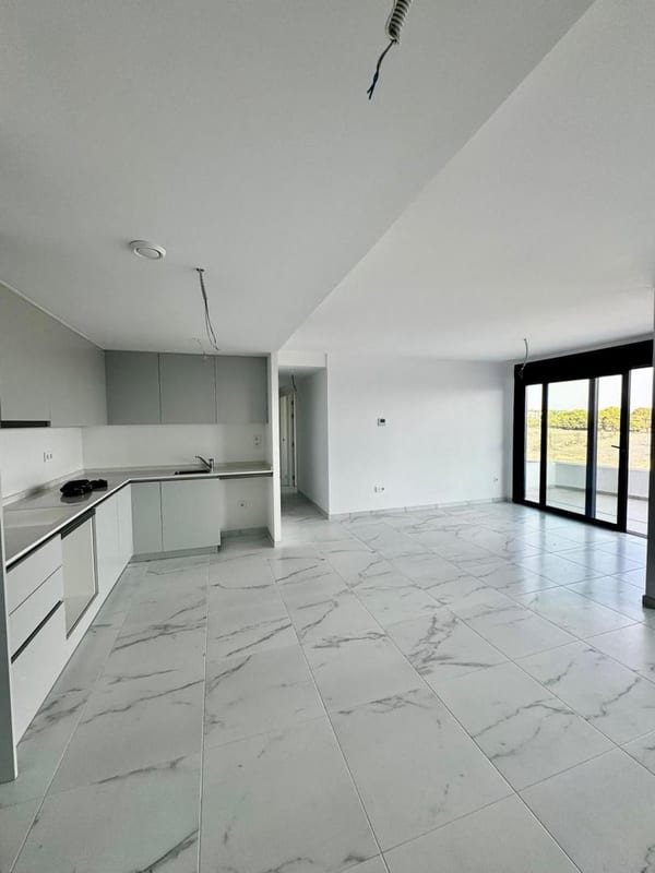 Open photo Listing photo