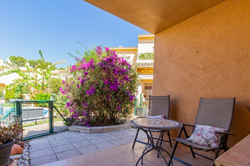 Open photo Listing photo