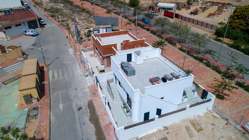 Open photo Listing photo