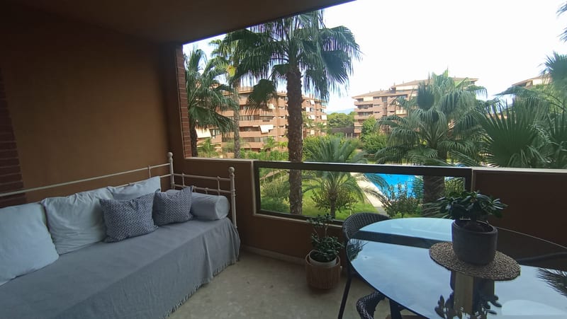 Open photo Listing photo