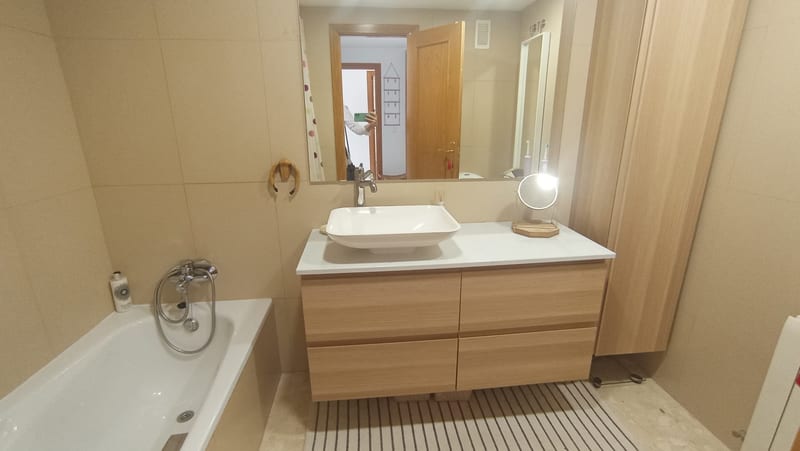 Open photo Listing photo