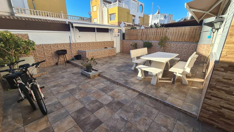 Open photo Listing photo