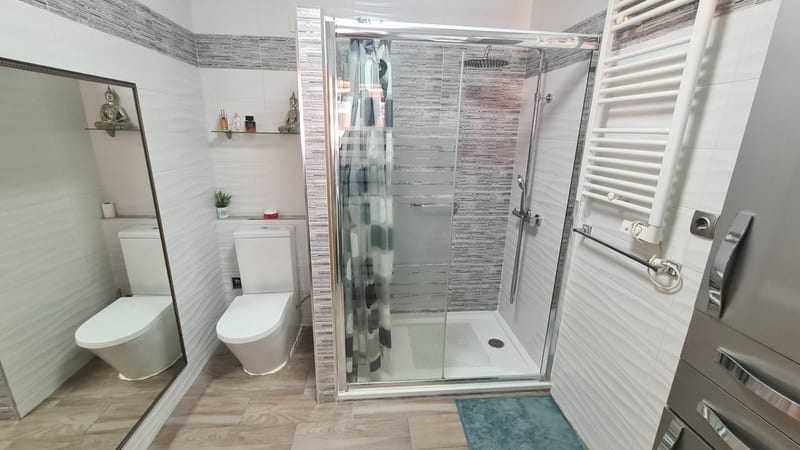 Open photo Listing photo