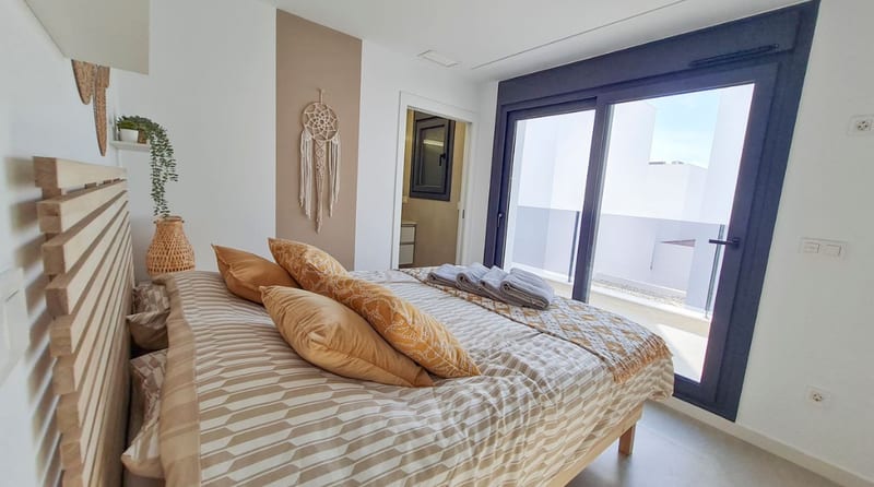 Open photo Listing photo