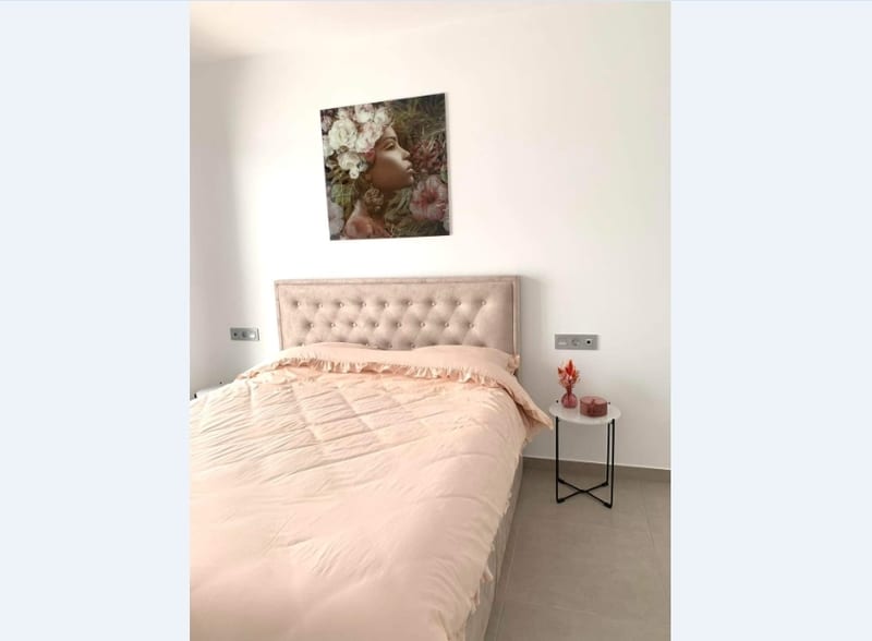 Open photo Listing photo