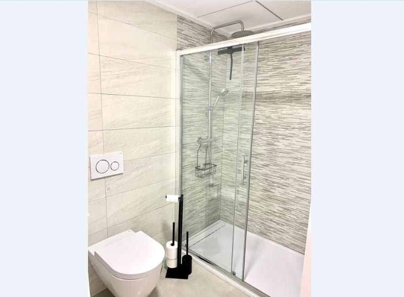 Open photo Listing photo