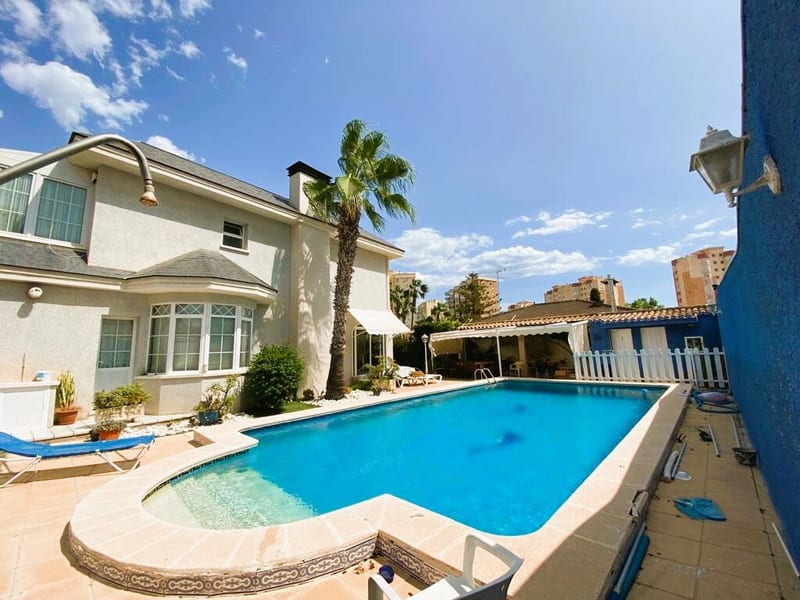 Open photo Listing photo