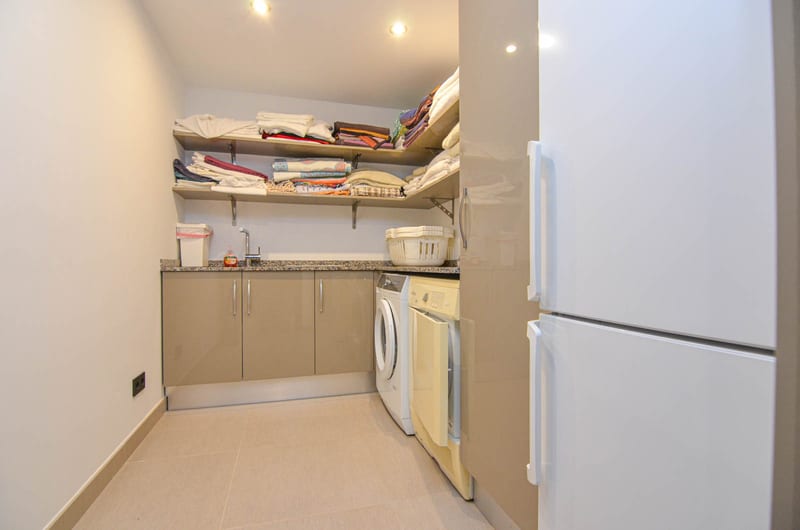Open photo Listing photo