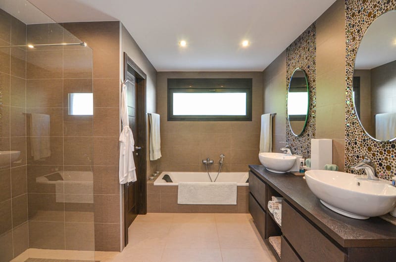 Open photo Listing photo