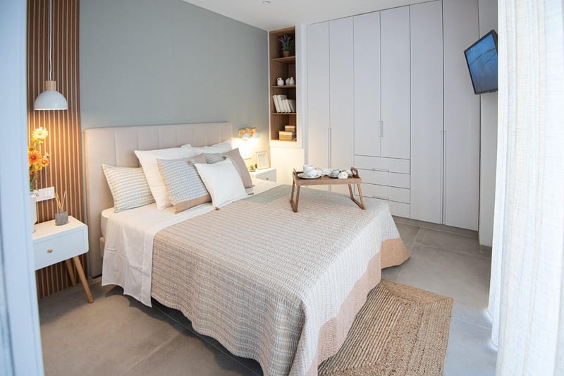 Open photo Listing photo