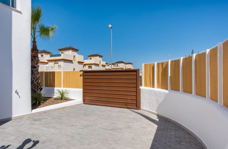 Open photo Listing photo