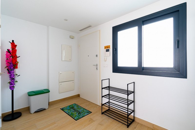 Open photo Listing photo