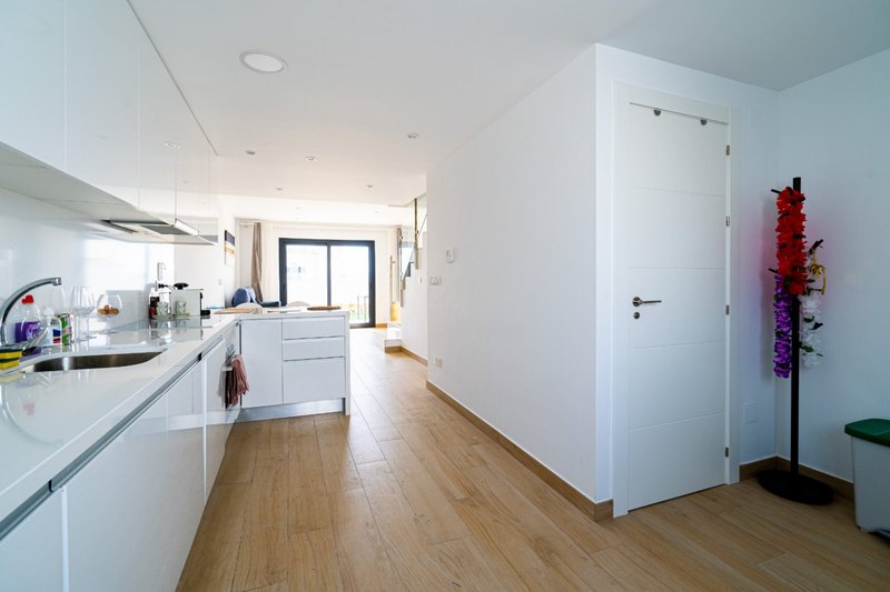 Open photo Listing photo