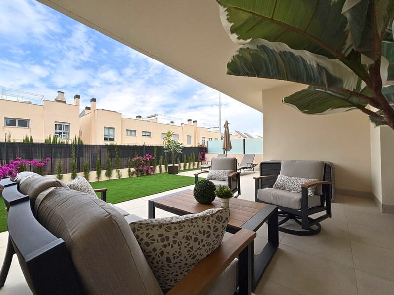 Open photo Listing photo