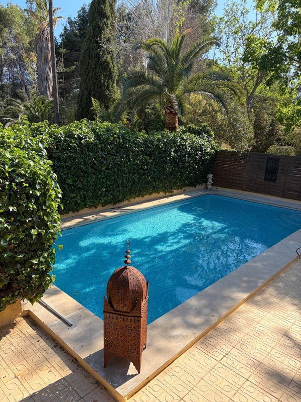 Open photo Listing photo