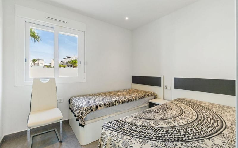 Open photo Listing photo