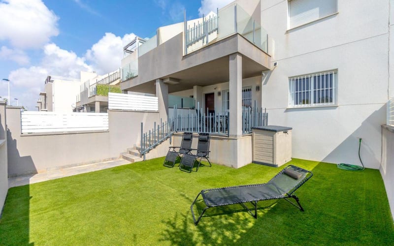 Open photo Listing photo
