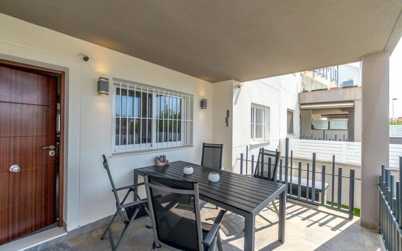 Open photo Listing photo