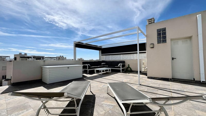Open photo Listing photo