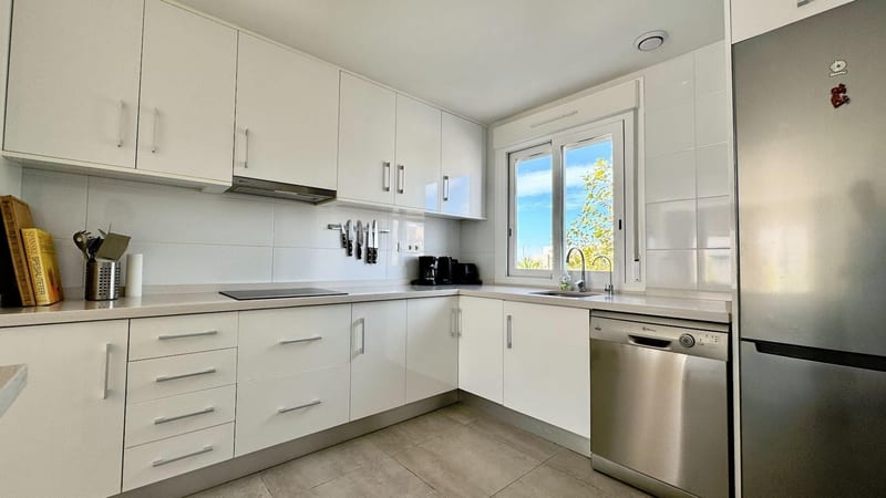 Open photo Listing photo