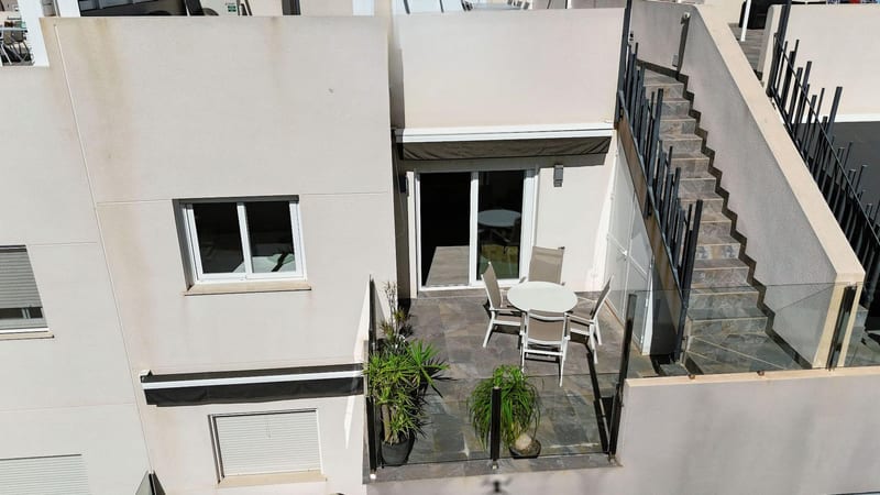 Open photo Listing photo