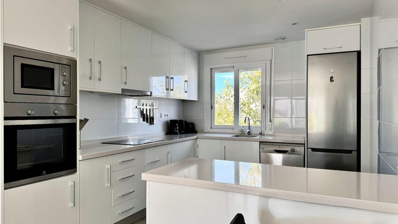 Open photo Listing photo