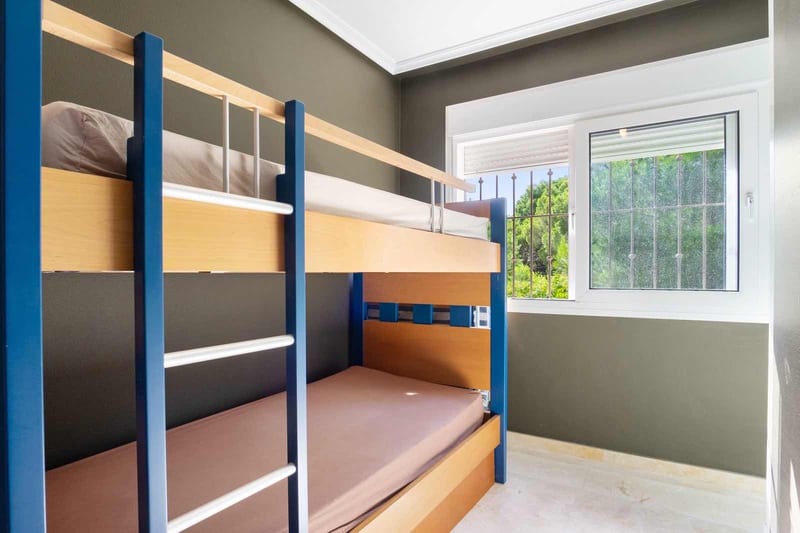 Open photo Listing photo