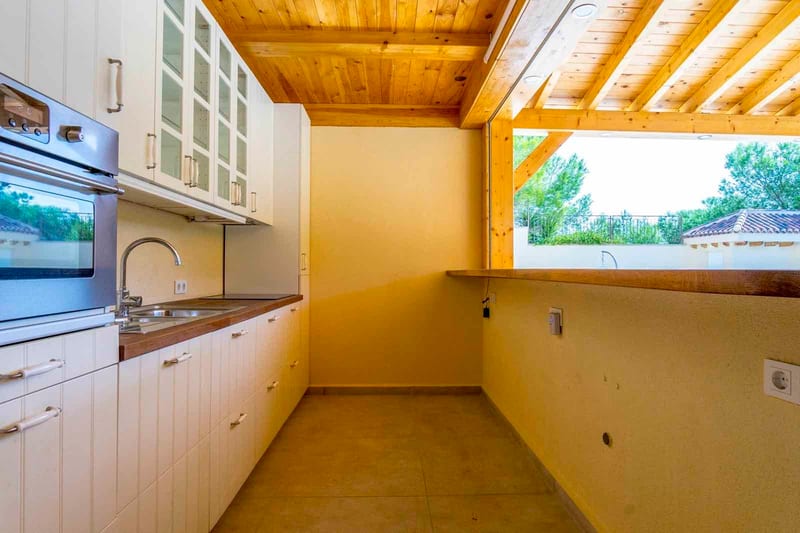 Open photo Listing photo