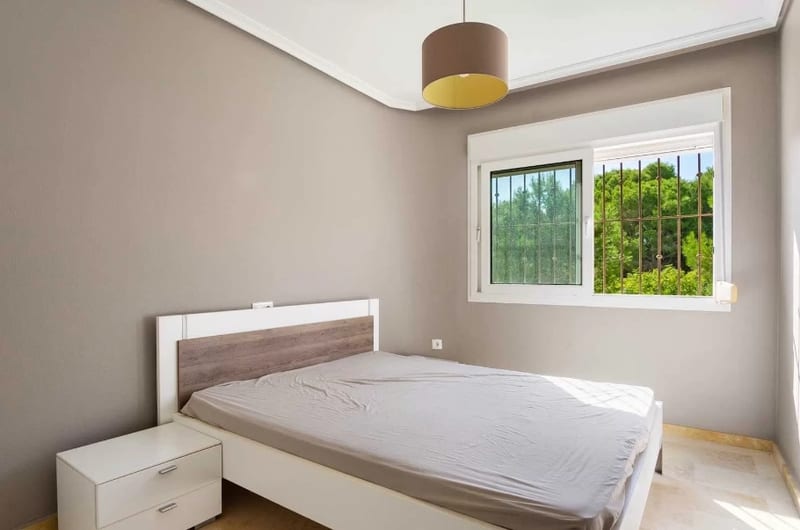 Open photo Listing photo